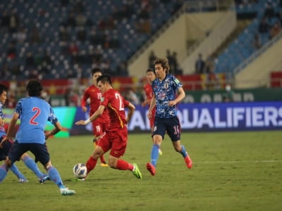 ĐT Việt Nam thua Nhật Bản: AFC tiếc cho Xuân Trường, báo Nhật trách VAR