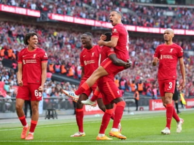 Liverpool còn 11 trận để săn “cú ăn 4” vĩ đại, HLV Klopp lo nhất điều gì?