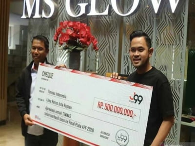 Đội tuyển Indonesia nhận "doping" trước chung kết AFF Cup gặp Thái Lan