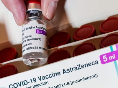 Chuyên gia Úc giải đáp về tính hiệu quả của AstraZeneca khi rút ngắn thời gian tiêm giữa 2 liều SỨC KHỎE