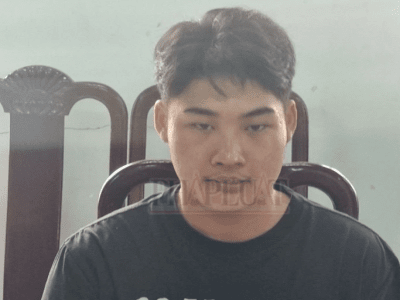 Sau khi giết người, nghi can mặc áo dân phòng cùng công an truy tìm hung thủ!