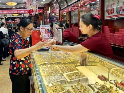 Bán vàng miếng SJC tới bao giờ?