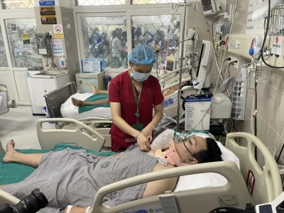 Nỗ lực giành sự sống cho các nạn nhân vụ cháy chung cư mini