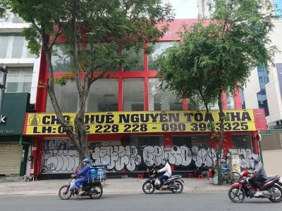 Mặt bằng cho thuê: Ế nhưng giá vẫn cao