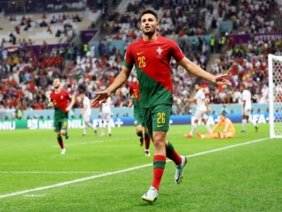 Sao trẻ thay Ronaldo lập hattrick, Bồ Đào Nha thắng đậm Thụy Sỹ