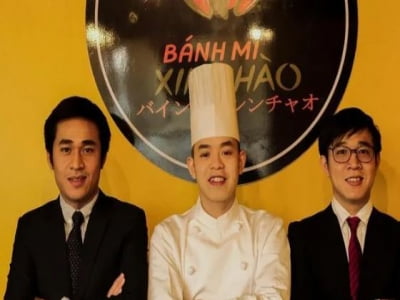 Hai chàng trai đất Quảng khởi nghiệp thành công với Bánh mì Xin Chào tại Nhật Bản