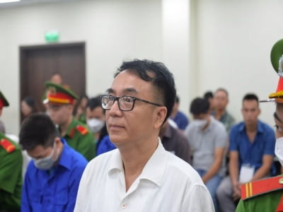 Sáng nay xét xử phúc thẩm cựu cục phó Trần Hùng vụ "bảo kê" sách giáo khoa giả