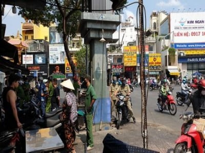 Án mạng trước quán cơm Tin Tưởng ở TP.HCM, 1 người chết 