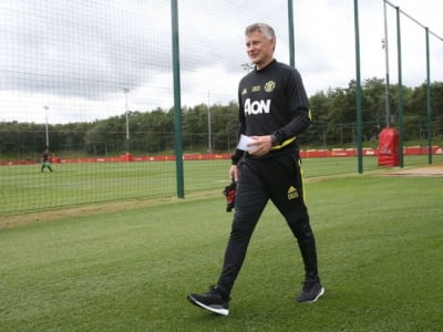 Dàn SAO MU luyện công đấu Tottenham: HLV Solskjaer lộ "binh pháp" đặc biệt