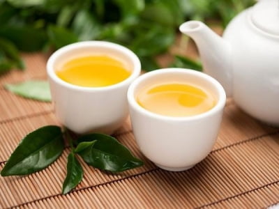 Uống trà theo những cách này chẳng khác nào "rước độc vào người"