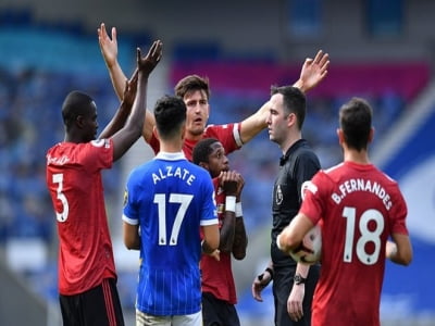 Tranh cãi: MU hưởng penalty ghi bàn sau 10 phút bù giờ có đúng luật?