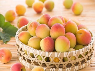 Những sai lầm cần tránh khi ăn đào để đảm bảo sức khỏe