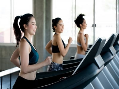Nên tập thể dục sáng hay tối để ngăn ngừa loãng xương? 