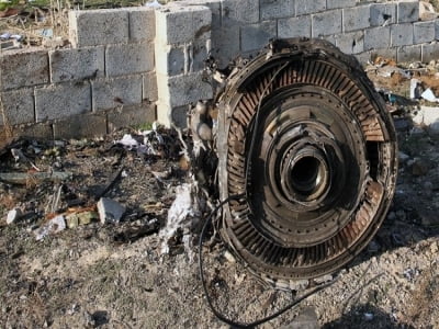 Mỹ nghi Iran bắn nhầm máy bay chở 176 người