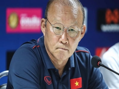 BTC V-League 2019 đổi lịch, HLV Park Hang Seo hưởng lợi