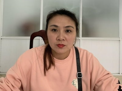 Dùng sổ hồng giả lừa 1,62 tỉ đồng cùng 10.000 USD
