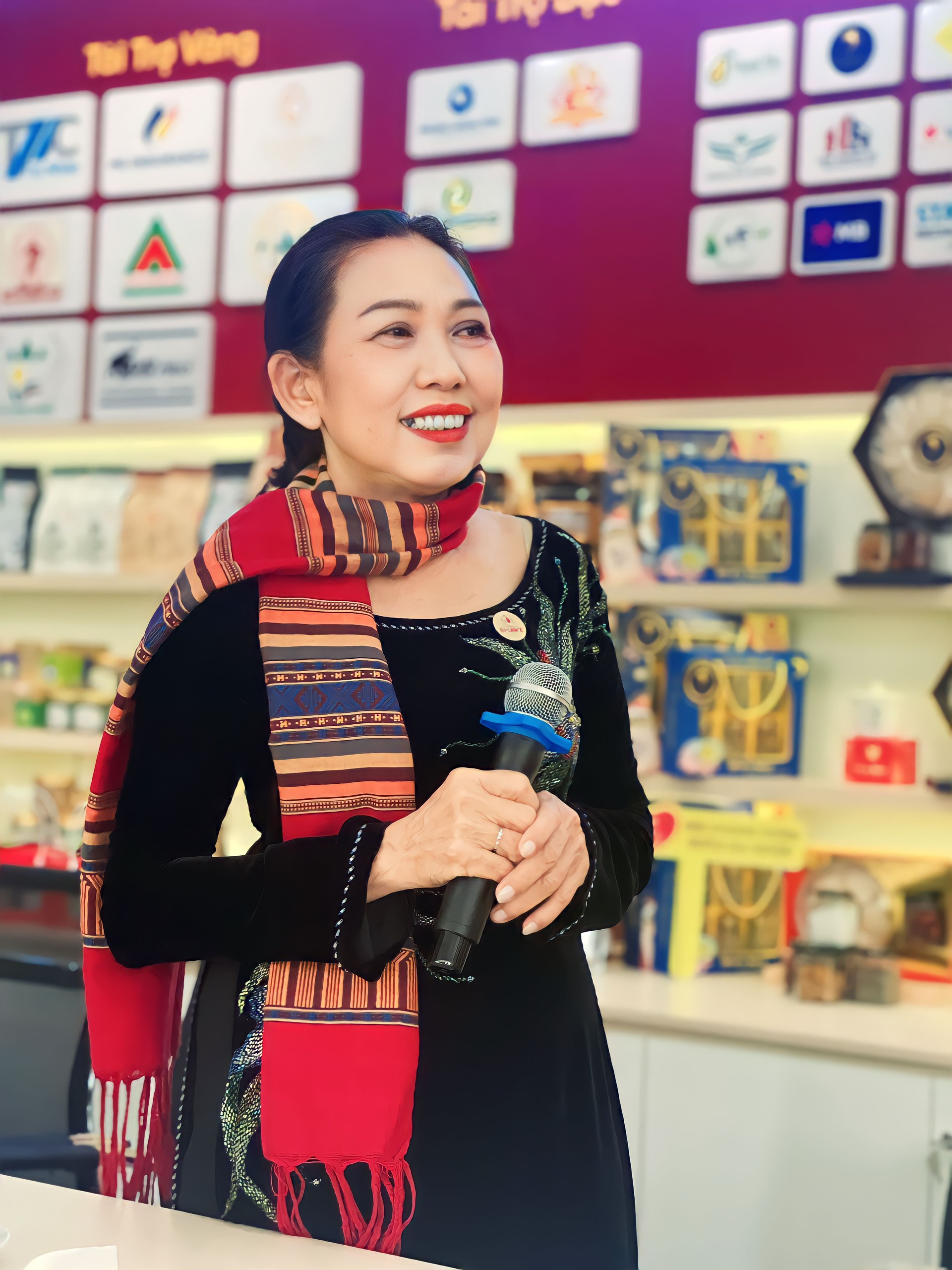 https://tvo24hvn.01062019.exdomain.net/hoi-doanh-nhan-tp-bmt-co-buoi-giao-luu-hop-tac-cung-hoi-nu-doanh-nhan-tp-bmt