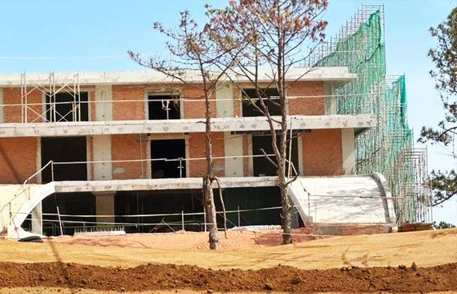congtrinhkhongphep